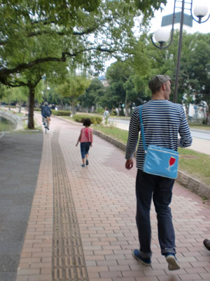 福岡市美術館の３０年｢美術館をひろげる・ふかめる」_a0059233_1534289.jpg