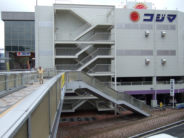 f0029441_9105993.jpg