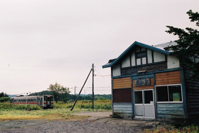 小さな駅の秋_b0133447_19173110.jpg