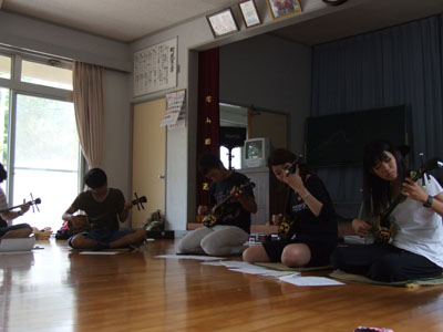 長崎県立大学西村ゼミさん、いらっしゃい!!_e0028387_22343769.jpg