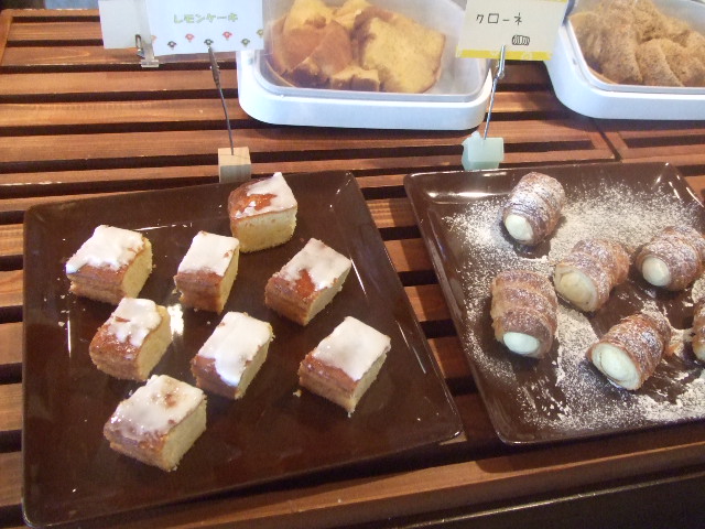 Cafe アンプレシオン_f0076001_5584172.jpg