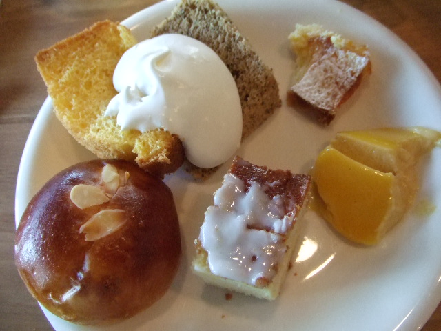 Cafe アンプレシオン_f0076001_6194792.jpg
