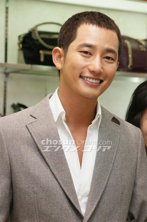 パク シフがpat仁川2店舗でファンサイン会開催 Park Sihoo Library パク シフがpat仁川2店舗でファンサイン会開催 Park Sihoo Library