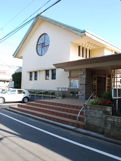 東京目白の目白ヶ丘教会(昭和モダン建築探訪)_f0142606_23422999.jpg