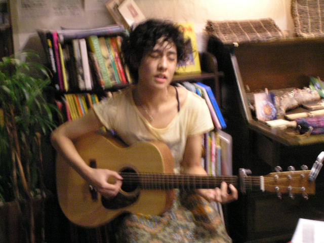 谷中ボッサ SHANTI RIOT ジュエリー個展、無事終了!_d0132132_9512030.jpg