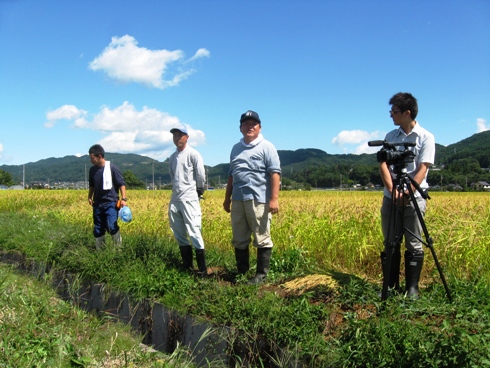 白馬錦さんの稲刈り_b0140235_1592662.jpg