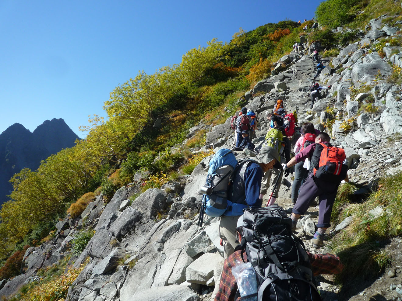 涸沢小屋～北穂高岳～涸沢岳～穂高岳山荘へ　　２日目_b0124306_121970.jpg