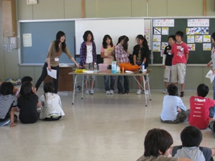 燕市立吉田南小学校にて6年生を対象に3ワークショップを実施しました。_c0167632_15121973.jpg