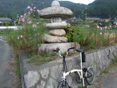 花折越え達成！鯖街道～琵琶湖（前編：出町柳～静原～大原～途中峠～花折）_e0138081_1640218.jpg