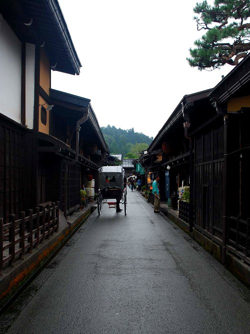 飛騨高山散策-街歩き_c0177814_15503799.jpg