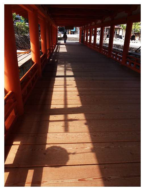 世界遺産厳島神社_b0001124_5232073.jpg