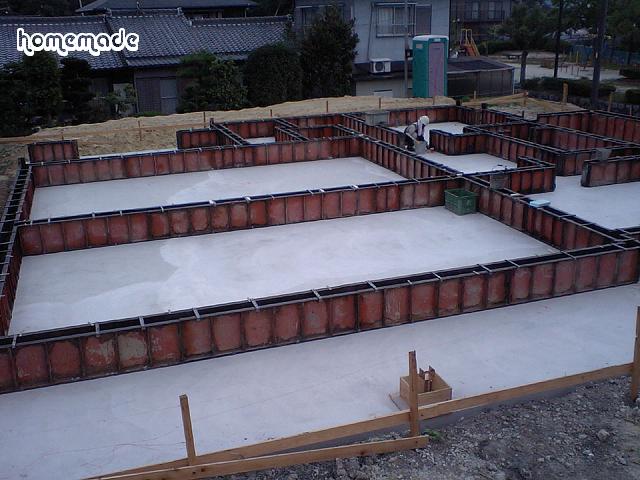立ち上がり基礎打設_c0108065_1391442.jpg