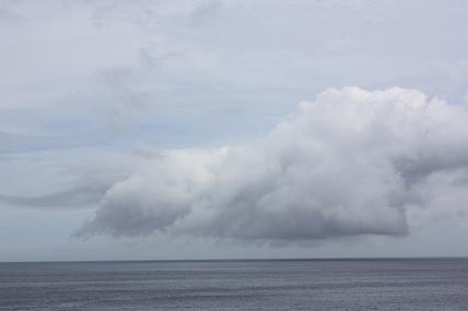 七島全般、天候は下り坂_c0204385_1652784.jpg