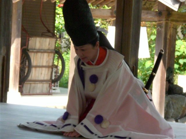 白拍子舞の奉納　川裾宮　唐崎神社にて　２００８．６．１６_c0153880_22412182.jpg