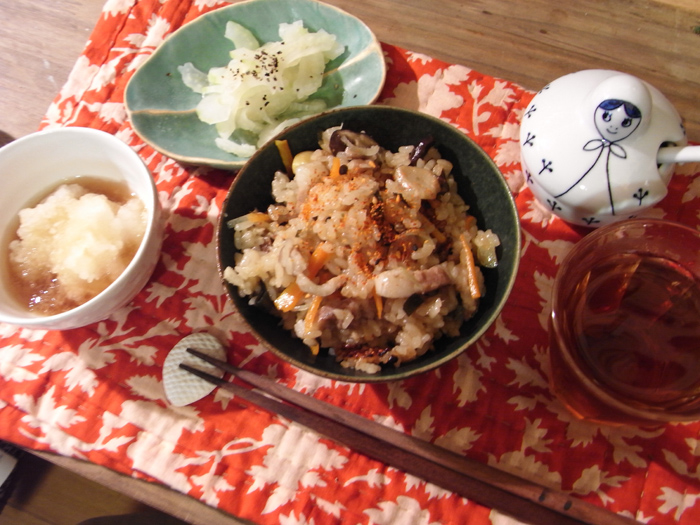 ナンプラー味の炊込みご飯 30分_b0123314_1304159.jpg