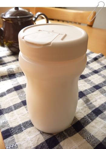 キャンドゥのクリームパウダー ワンタッチ容器 100yen Zakka キャンドゥのクリームパウダー ワンタッチ容器 100yen Zakka