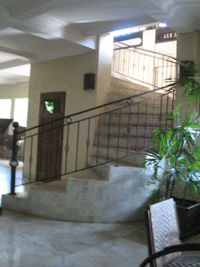 d0038319_9403117.gif