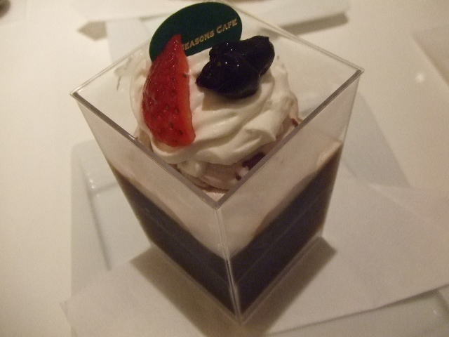 フォーシーズンズカフェ_f0076001_23305874.jpg