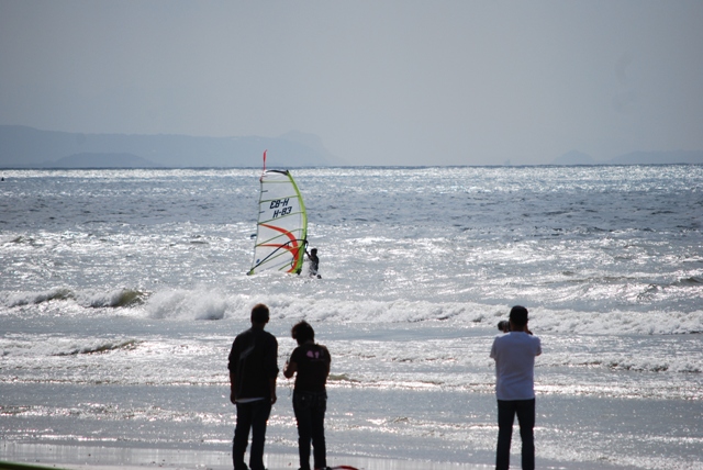 Windsurfingと『カフェドボッコ』　in 福間海岸_f0189867_8281920.jpg