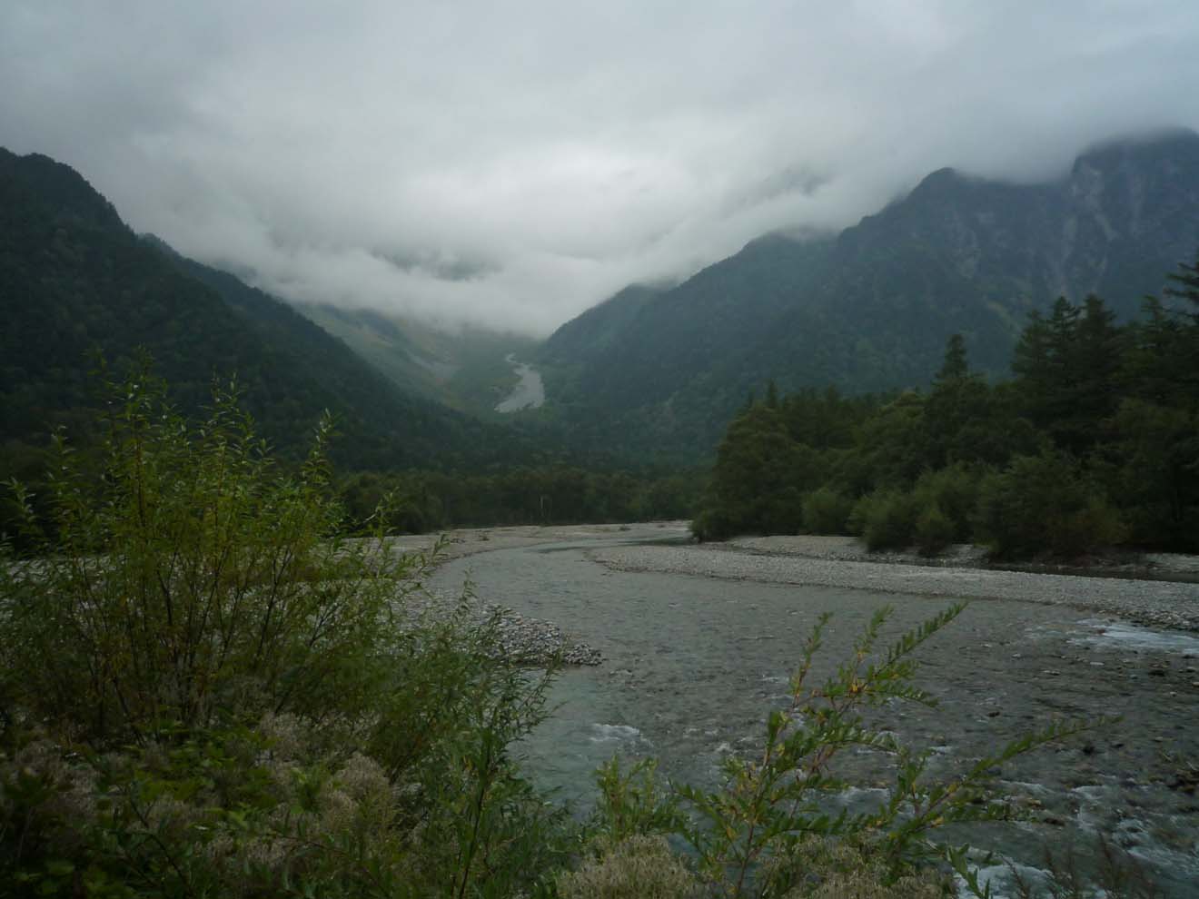 上高地～パノラマコース（屏風の頭）～北穂高岳～涸沢岳～奥穂高岳～前穂高～重太郎新道～岳沢～上高地_b0124306_2162042.jpg