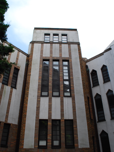 東京・駒澤大学耕雲館(大正モダン建築探訪)_f0142606_23512755.jpg