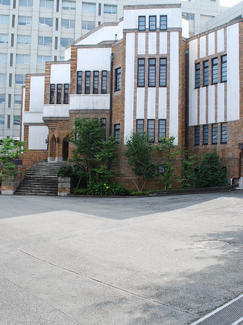 東京・駒澤大学耕雲館(大正モダン建築探訪)_f0142606_23591122.jpg