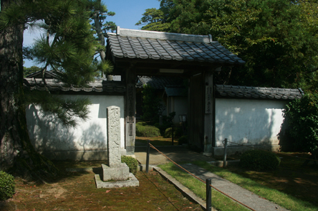 近江湖北　＜第16番 　 無為山　安楽寺＞_a0045381_2345086.jpg