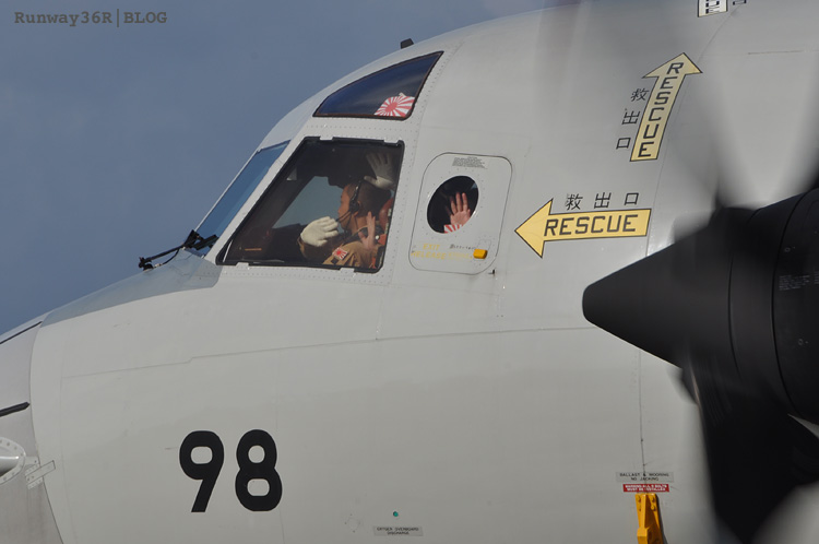 派遣海賊対処行動航空隊の交替式［海上自衛隊那覇基地］_c0166094_23265736.jpg