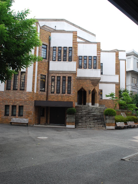 東京・駒澤大学耕雲館(大正モダン建築探訪)_f0142606_0281368.jpg
