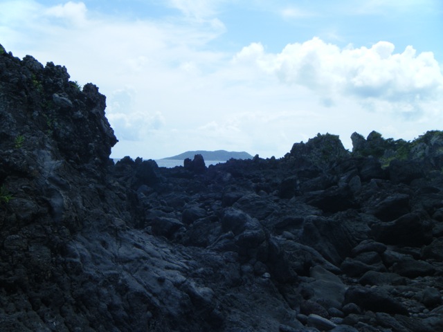 長崎・五島旅行３日目　その②　大瀬崎灯台・鐙瀬溶岩海岸　_c0190847_22413030.jpg