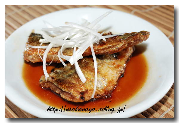 秋刀魚の蒲焼き風.............. とっても簡単 ！ さんまレシピ ♪_d0069838_14311630.jpg
