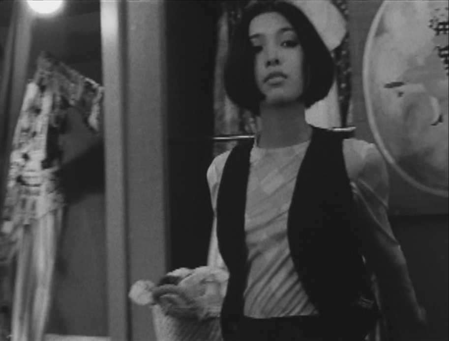 横山リエ（よこやま・りえ）「新宿泥棒日記」（1969）前編、かな？_e0042361_22111395.jpg