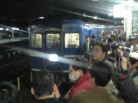 青い列車へ 2_b0005281_21441672.jpg