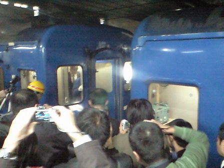 青い列車へ 2_b0005281_214441100.jpg