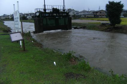 台風18号接近_f0007689_892148.jpg