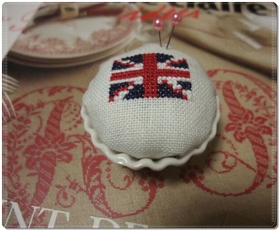 Union Jack のピンクッション_d0148729_234148.jpg