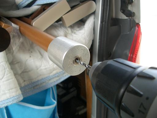 レジオス用穴あけ道具み~つけた!_e0133255_1810754.jpg