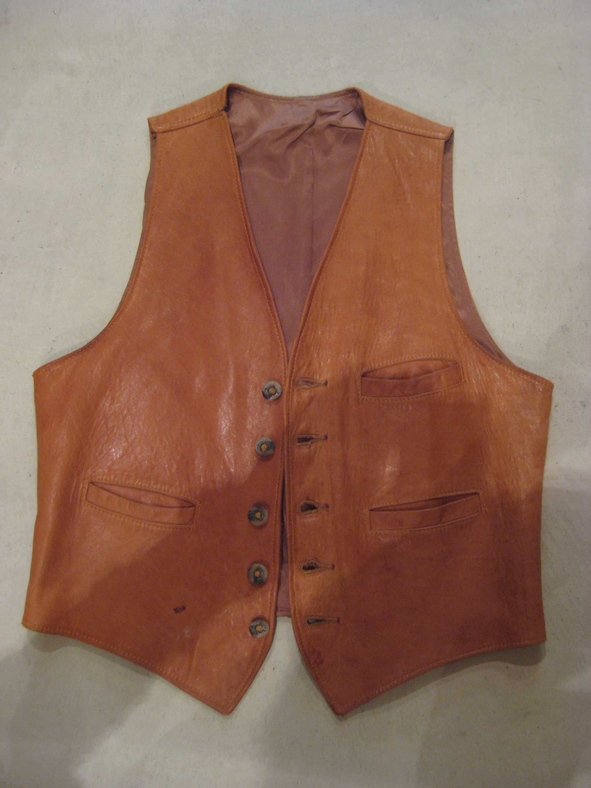 vest & rock tee !!!_e0187362_1201248.jpg