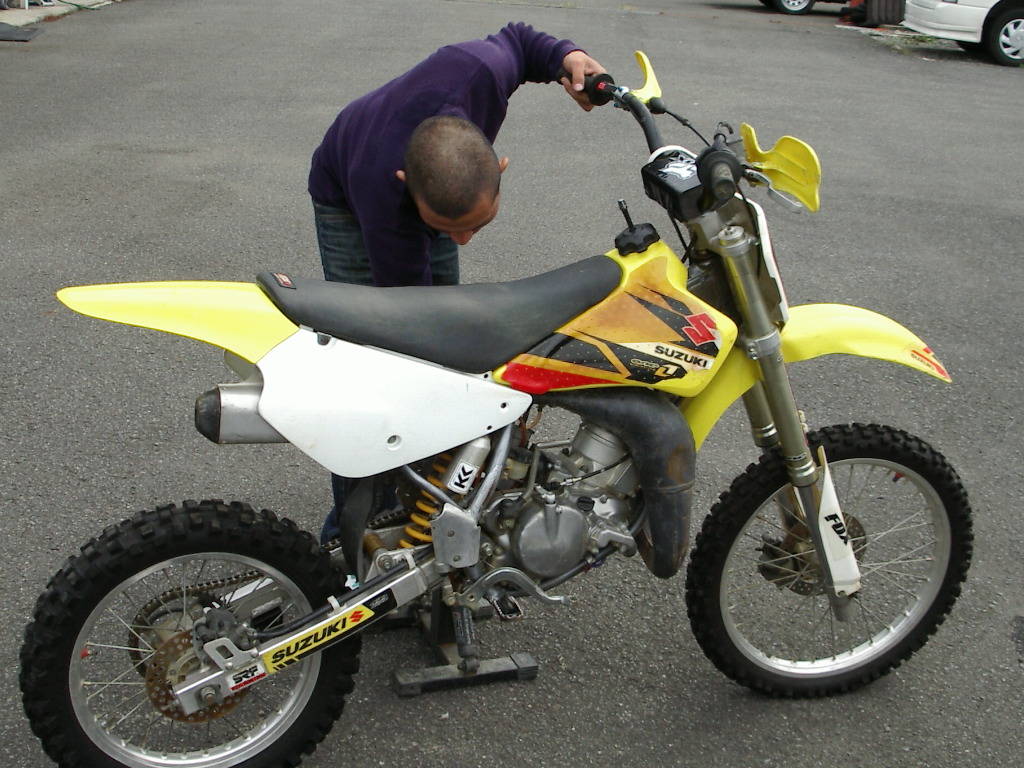 SUZUKI スズキ RM85 2スト モトクロッサー 一発始動！