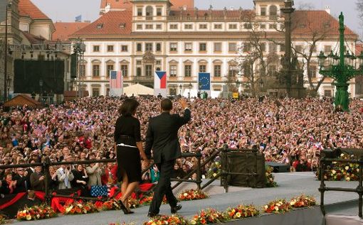 オバマ大統領にノーベル平和賞授与!_d0123476_2137488.jpg