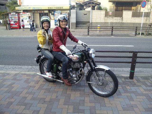 待ち合わせはALDGATE_f0205962_20182579.jpg