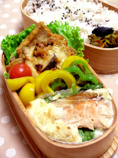 鮭のクリームグラタン風のお弁当_b0171098_7112943.jpg