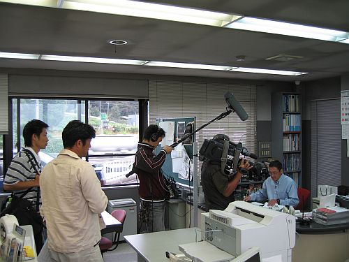 テレビ取材の後、最新型エクシーガでFF車の無段変速を堪能する。_f0076731_22204623.jpg