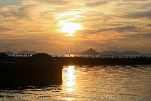 瀬戸内の海と空_e0190885_2012216.jpg