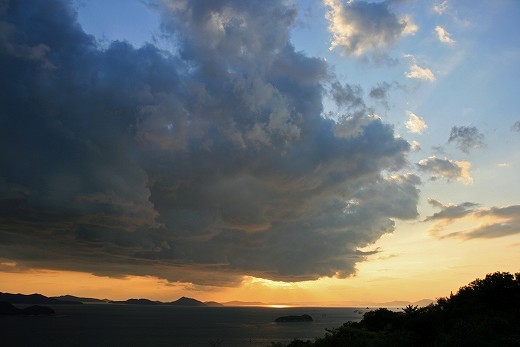 瀬戸内の海と空_e0190885_20122413.jpg