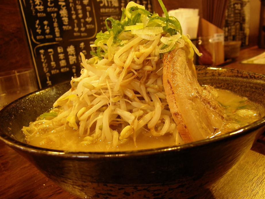 麺屋 もみじ 下新庄_c0118393_9593114.jpg
