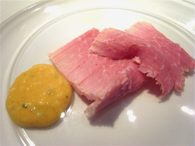 ここにある確かな「違和感」_c0116714_1573674.jpg