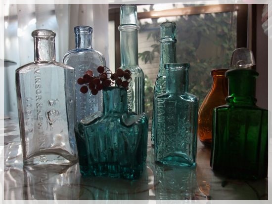 アンティークボトル＆ビン。_d0148729_20252142.jpg