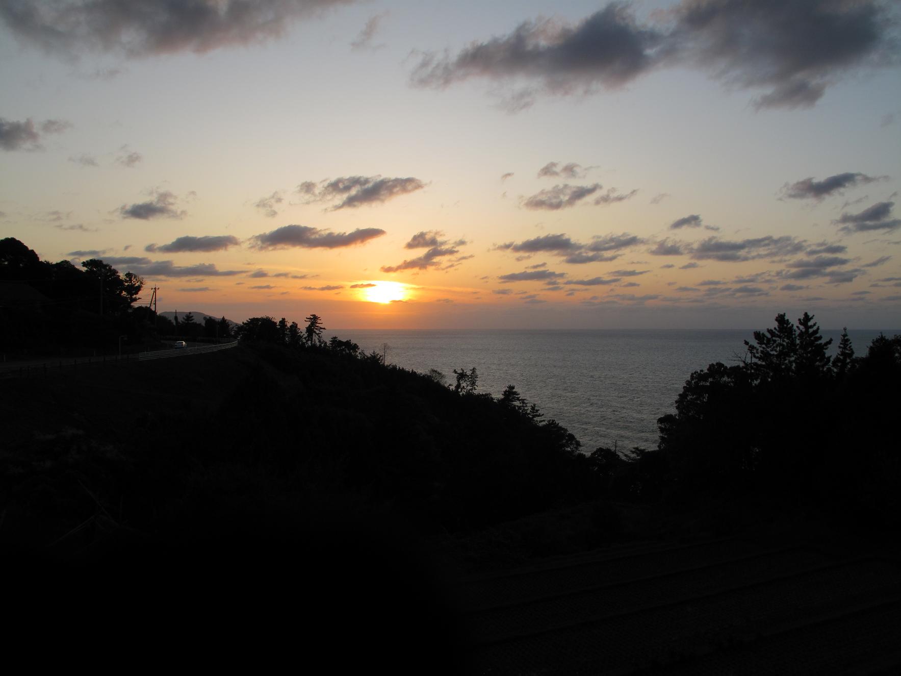 金色に深まる秋～輪島「千枚田」_f0134640_2525690.jpg