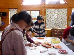 石釜で焼くピザ作り_f0019247_22322079.jpg